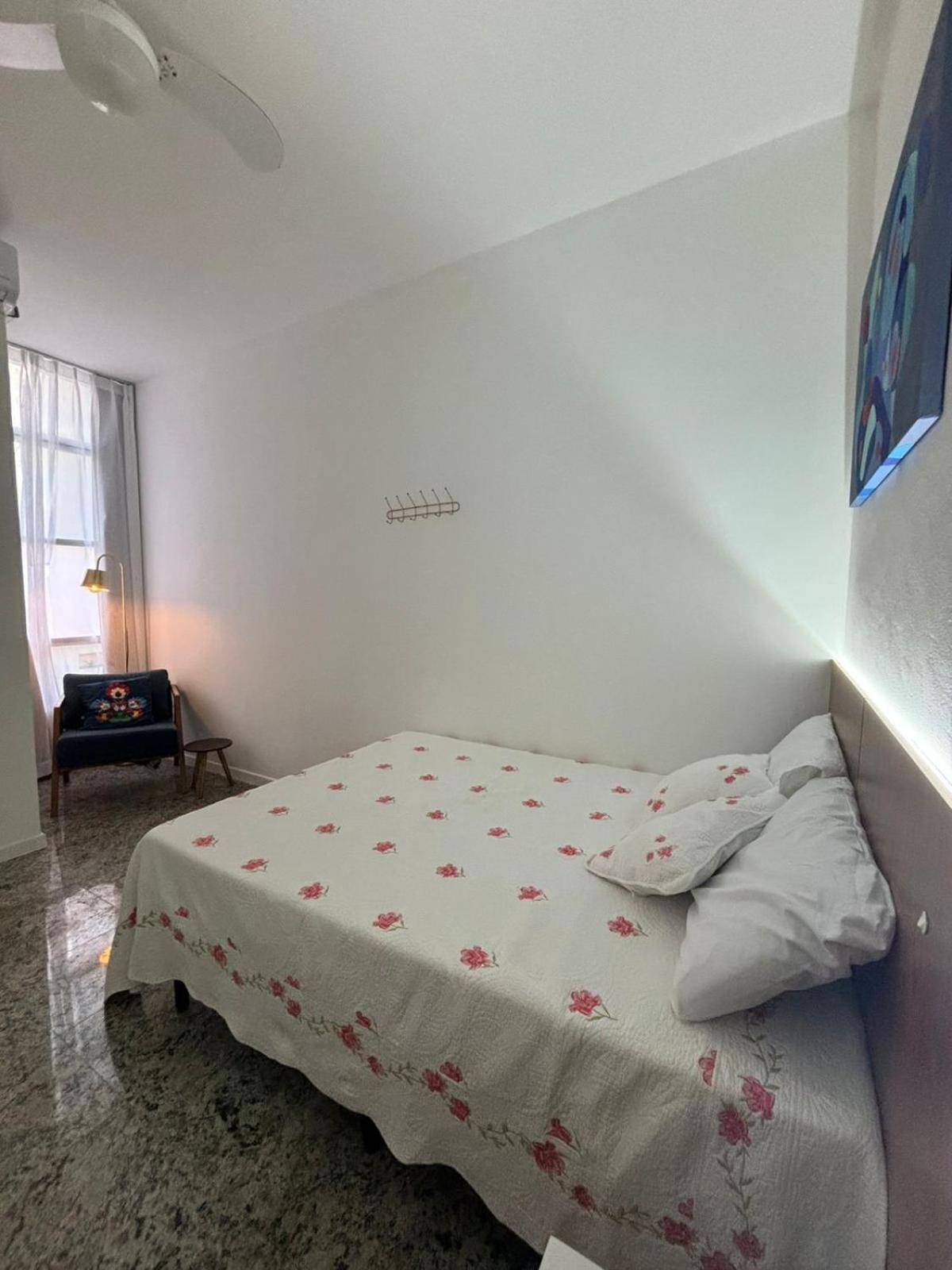 2 Quartos, 1 Quadra Da Praia, Ar Condicionado Apartamento
