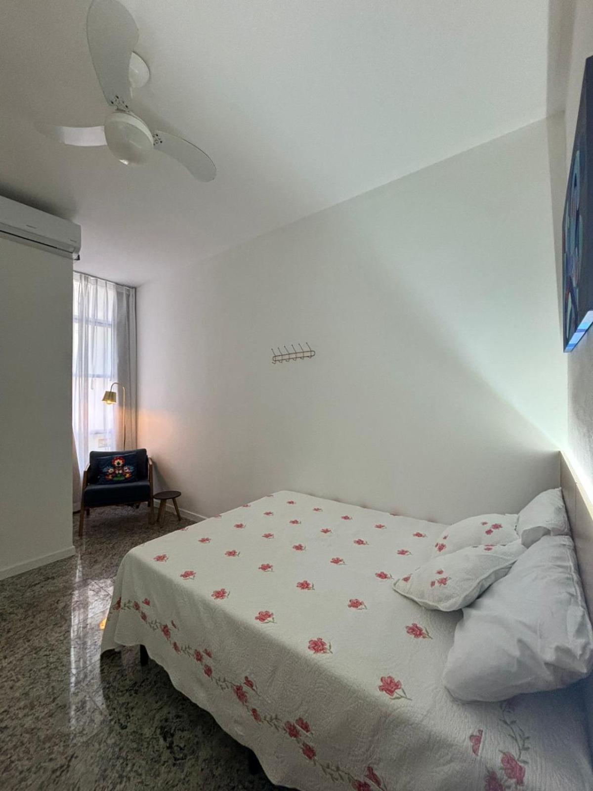 2 Quartos, 1 Quadra Da Praia, Ar Condicionado Apartamento *