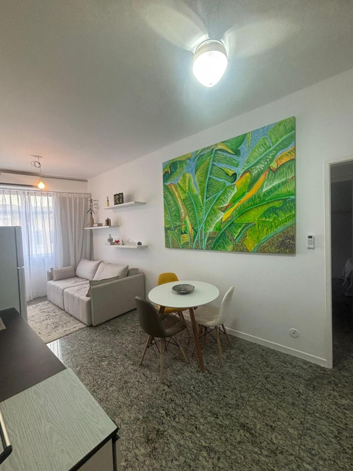 Apartamento 2 Quartos, 1 Quadra Da Praia, Ar Condicionado Rio de Janeiro